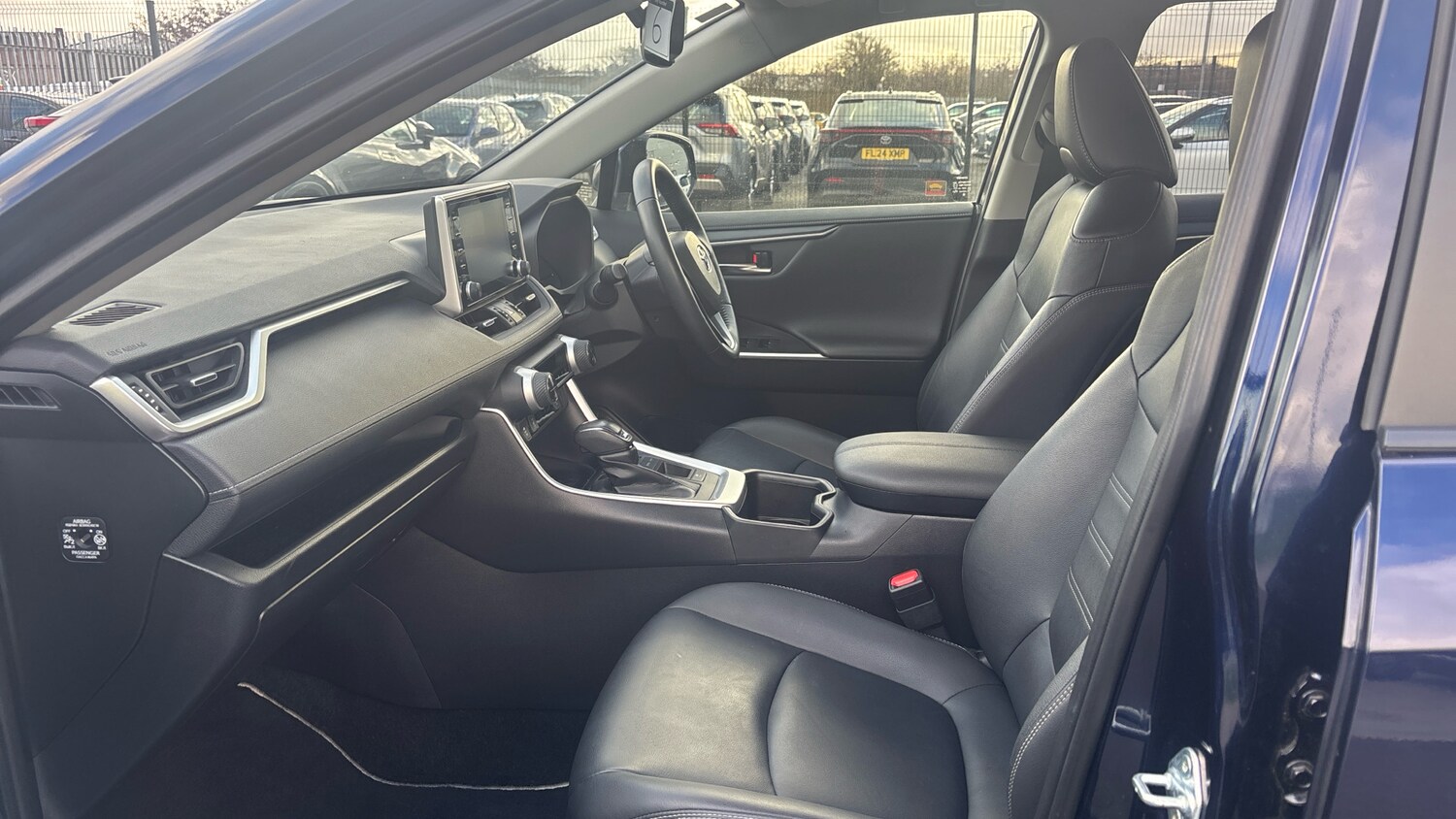 Used Toyota RAV4 2022 for sale - 76322452: Photo 10