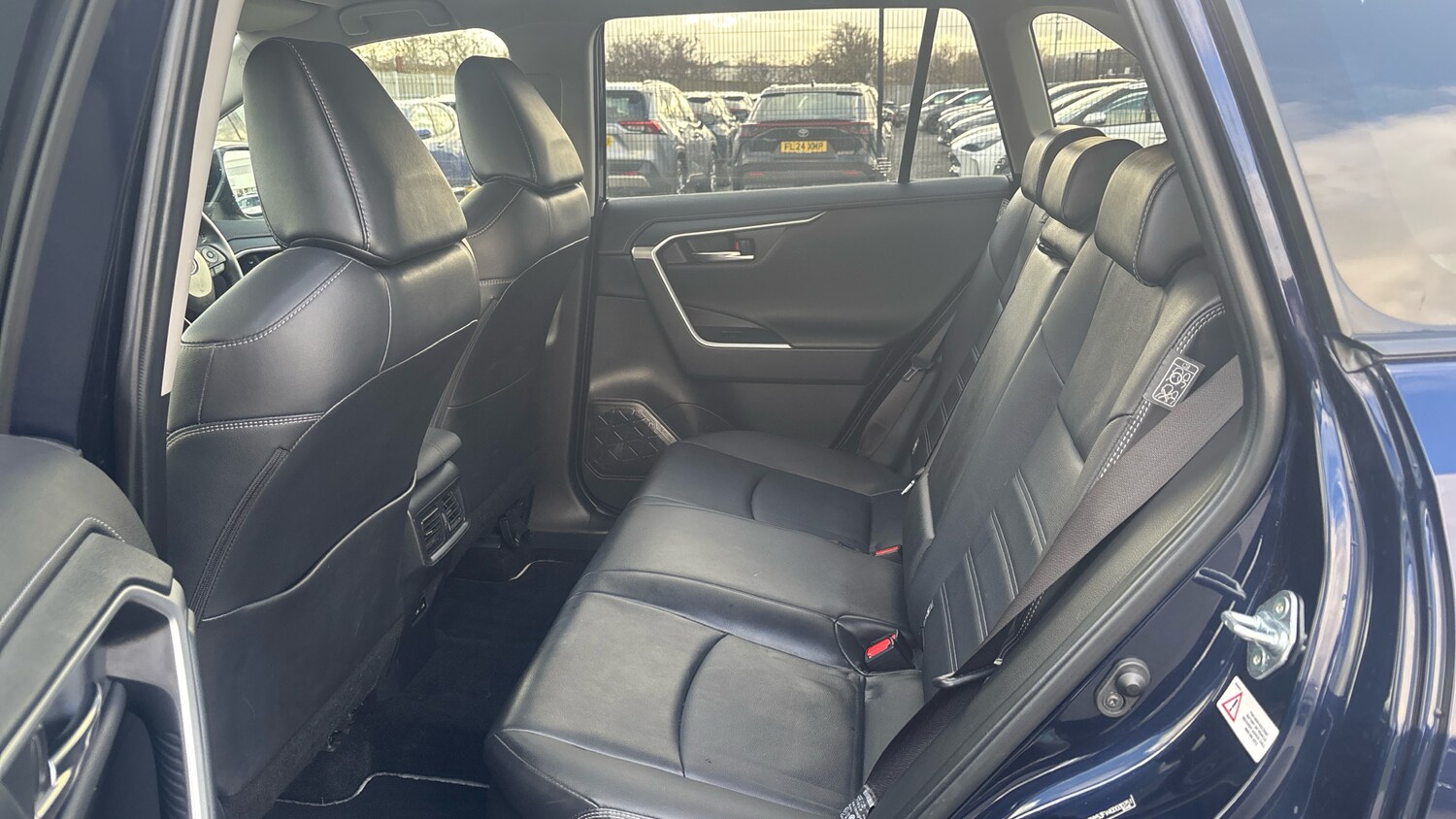 Used Toyota RAV4 2022 for sale - 76322452: Photo 13