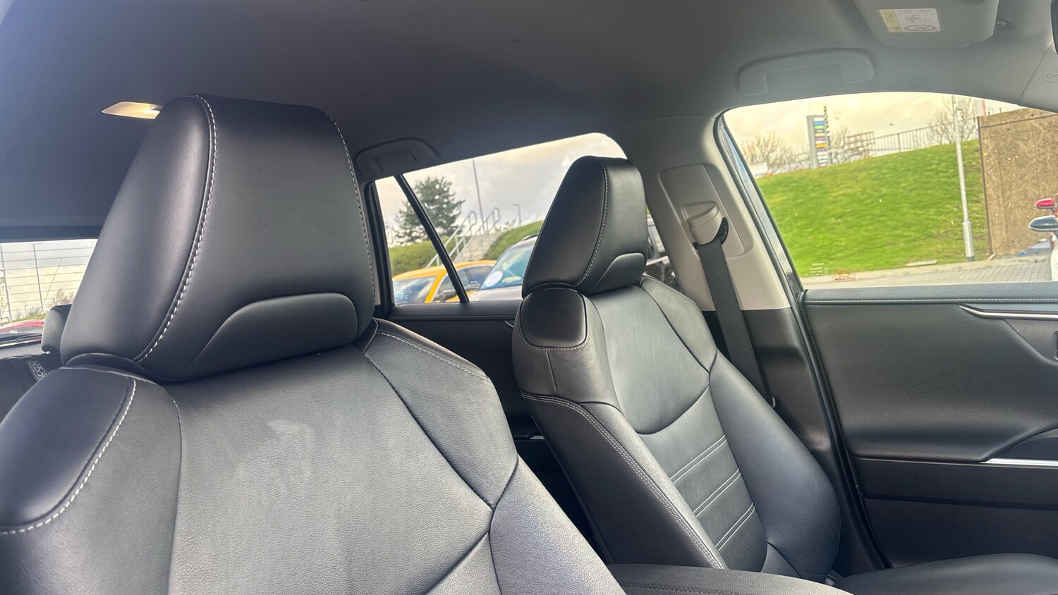 Used Toyota RAV4 2022 for sale - 76322452: Photo 22