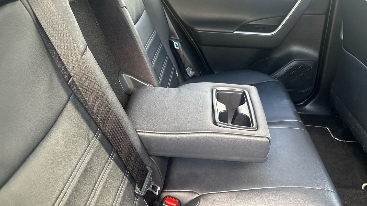 Used Toyota RAV4 2022 for sale - 76322452: Photo 43