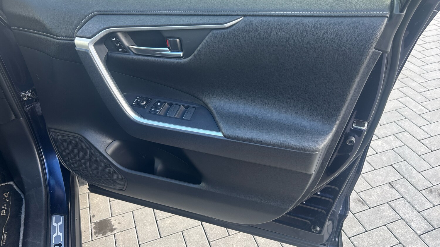 Used Toyota RAV4 2022 for sale - 76322452: Photo 45