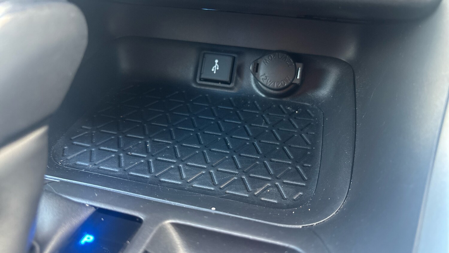 Used Toyota RAV4 2022 for sale - 76322452: Photo 57