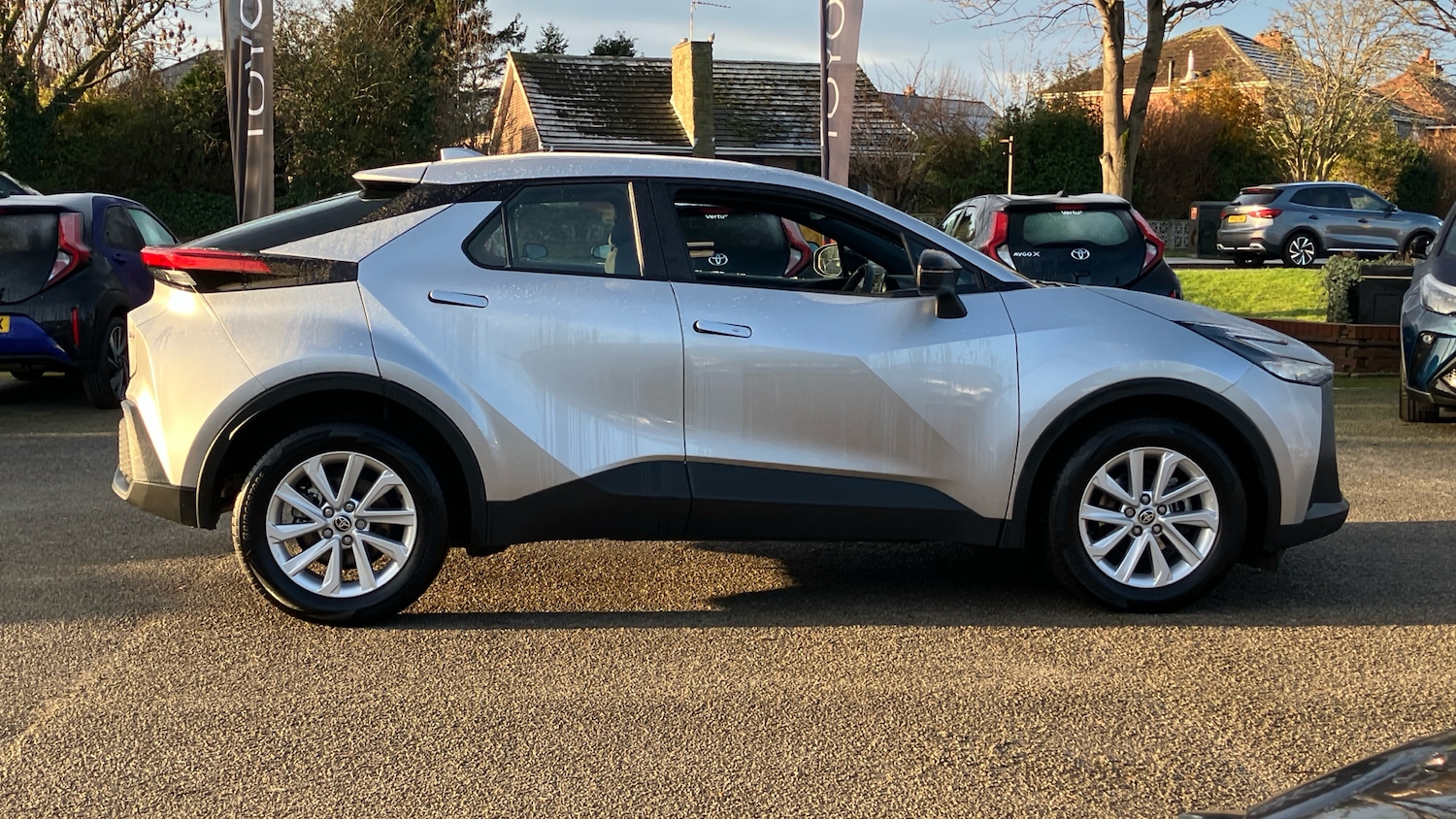 Used Toyota C-HR 2024 for sale - 77662456: Photo 16