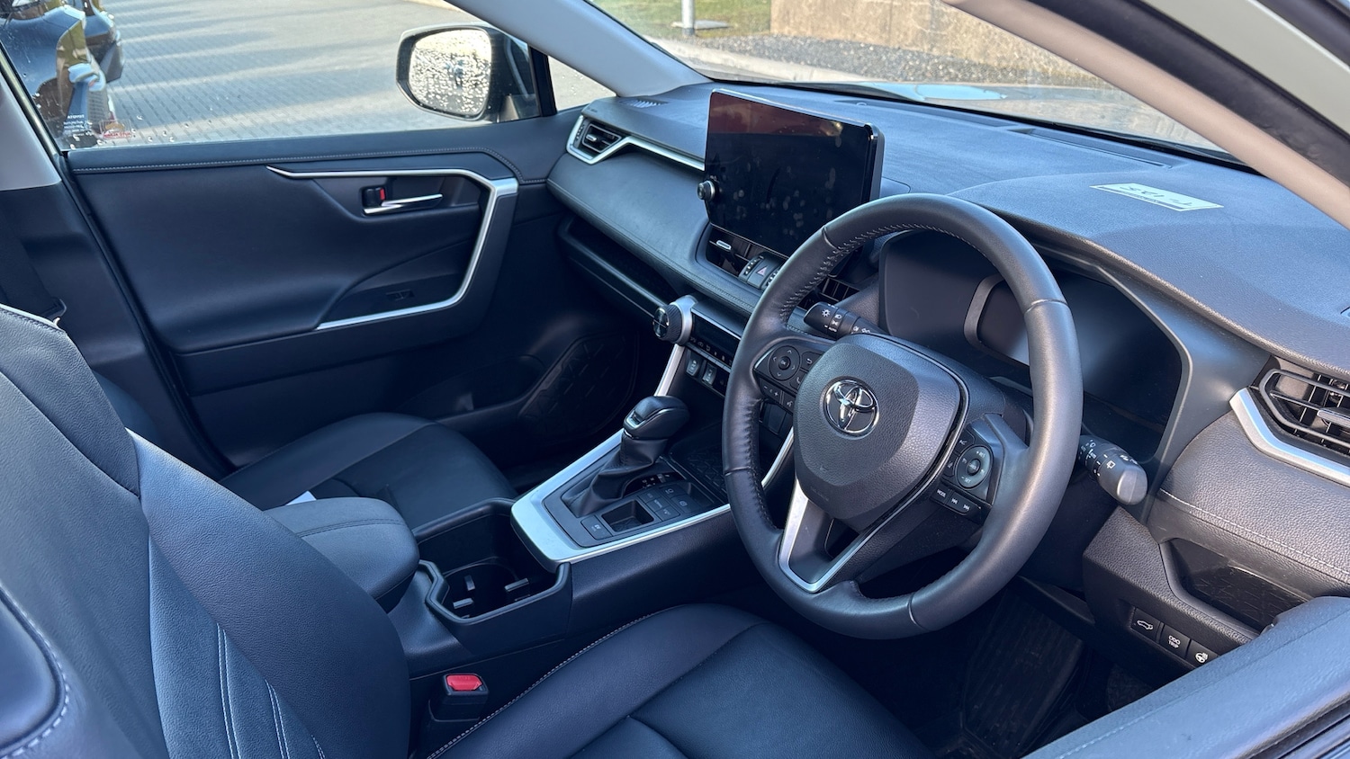 Used Toyota RAV4 2023 for sale - 77665510: Photo 11