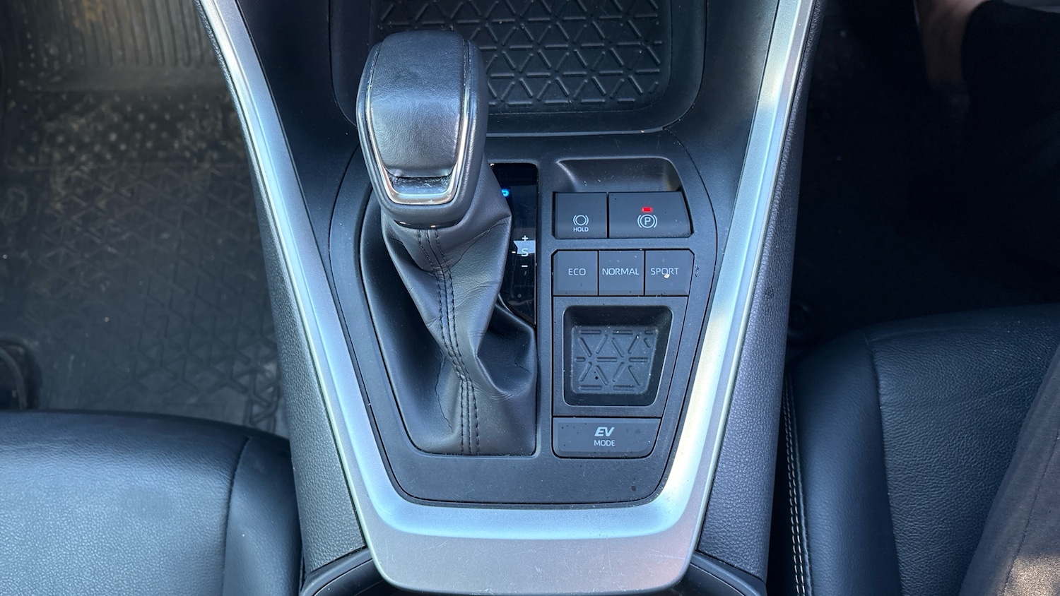 Used Toyota RAV4 2023 for sale - 77665510: Photo 31