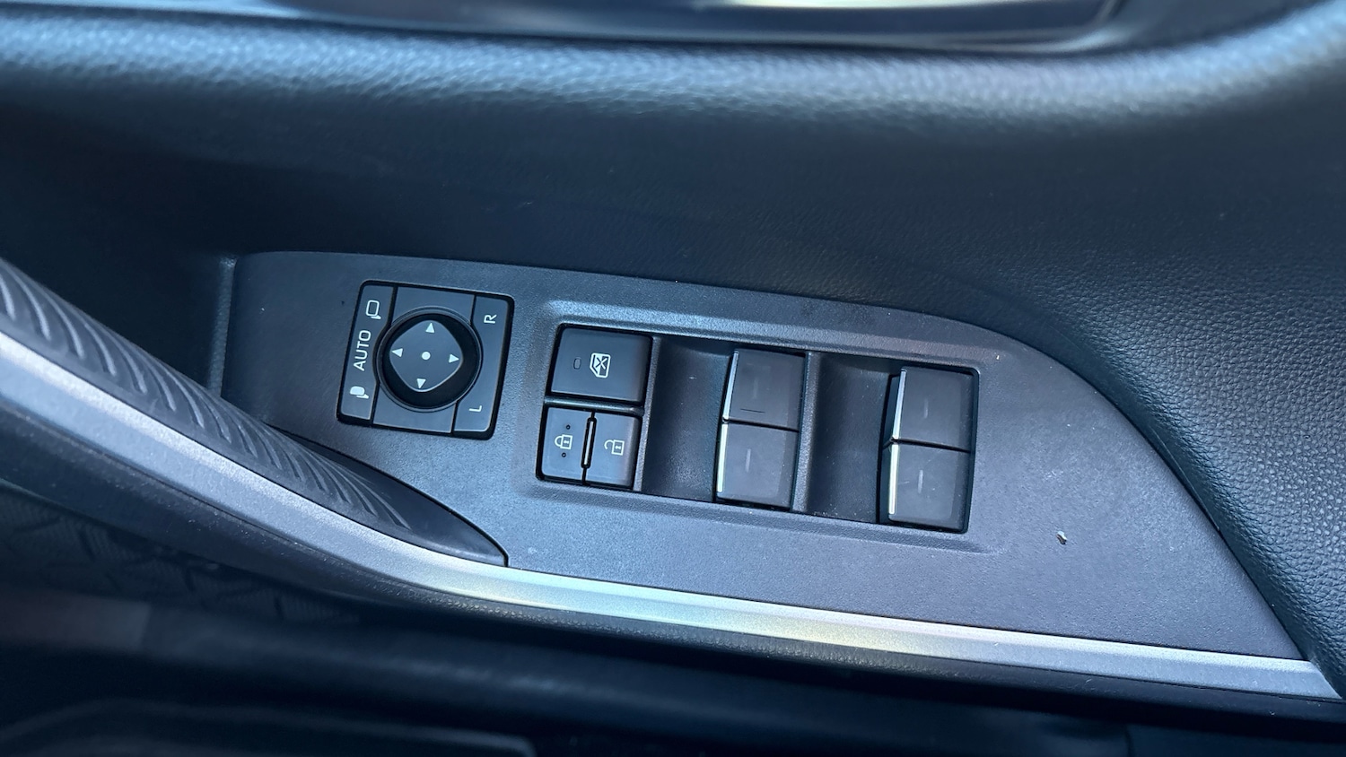 Used Toyota RAV4 2023 for sale - 77665510: Photo 39