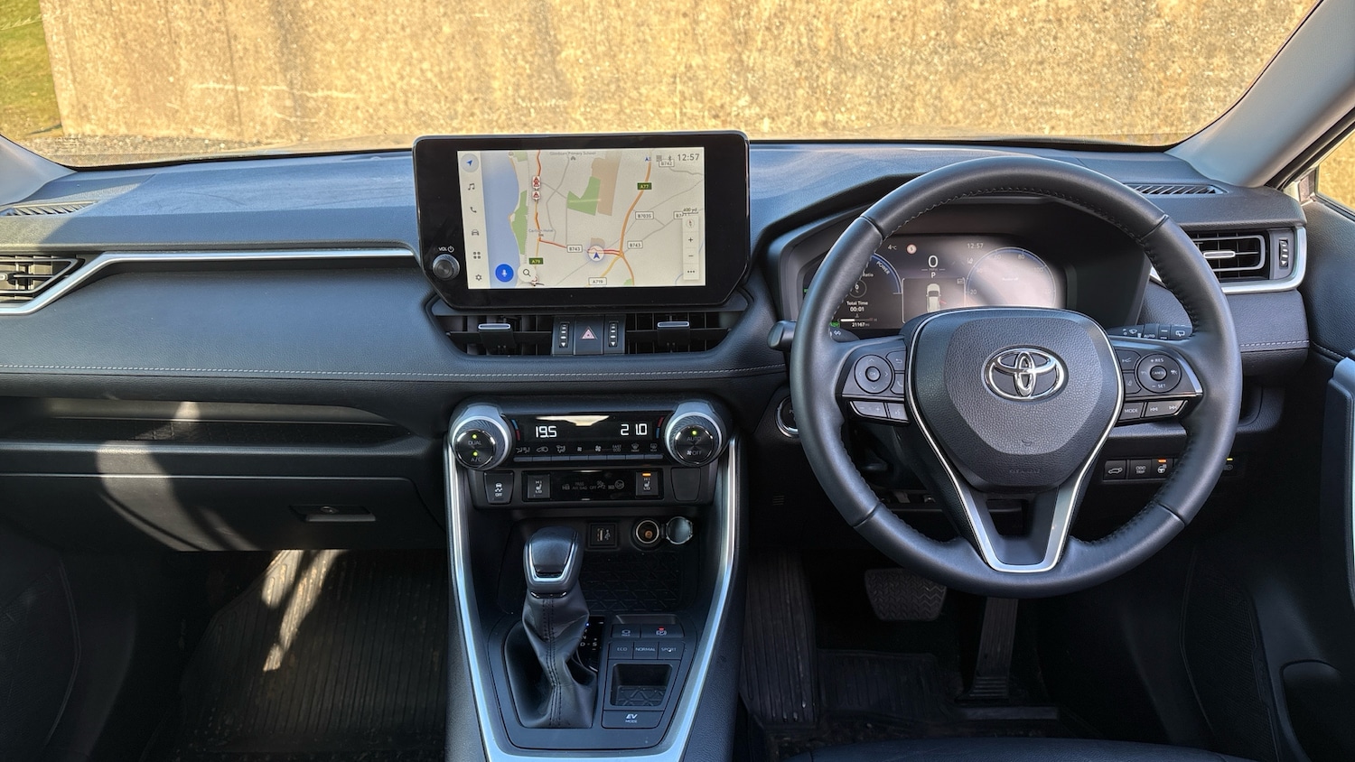 Used Toyota RAV4 2023 for sale - 77665510: Photo 5