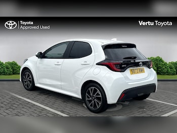 Used Toyota Yaris 2023 for sale - 79057635: Photo