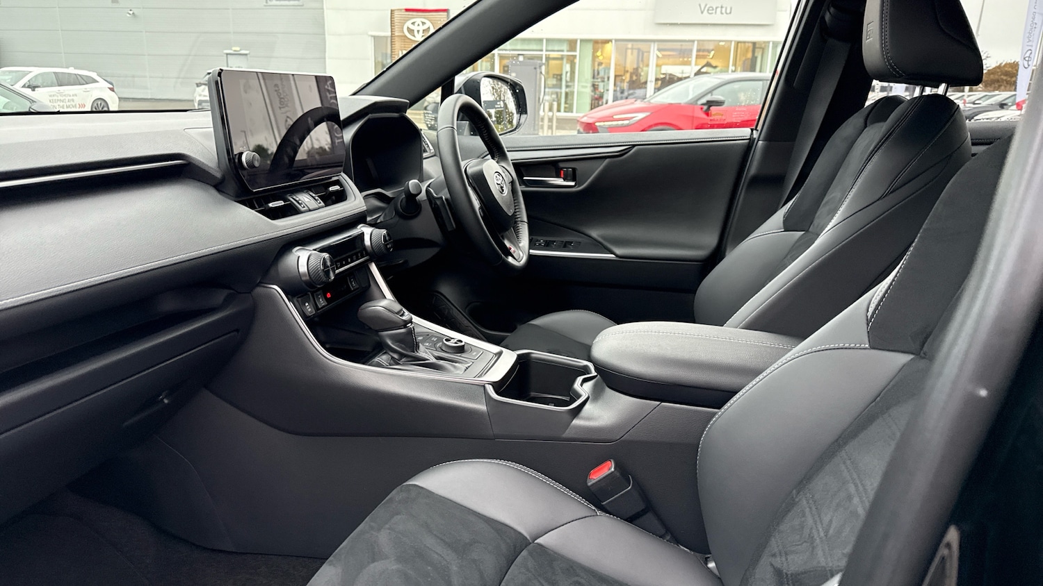 Used Toyota RAV4 2025 for sale - 76948185: Photo 10