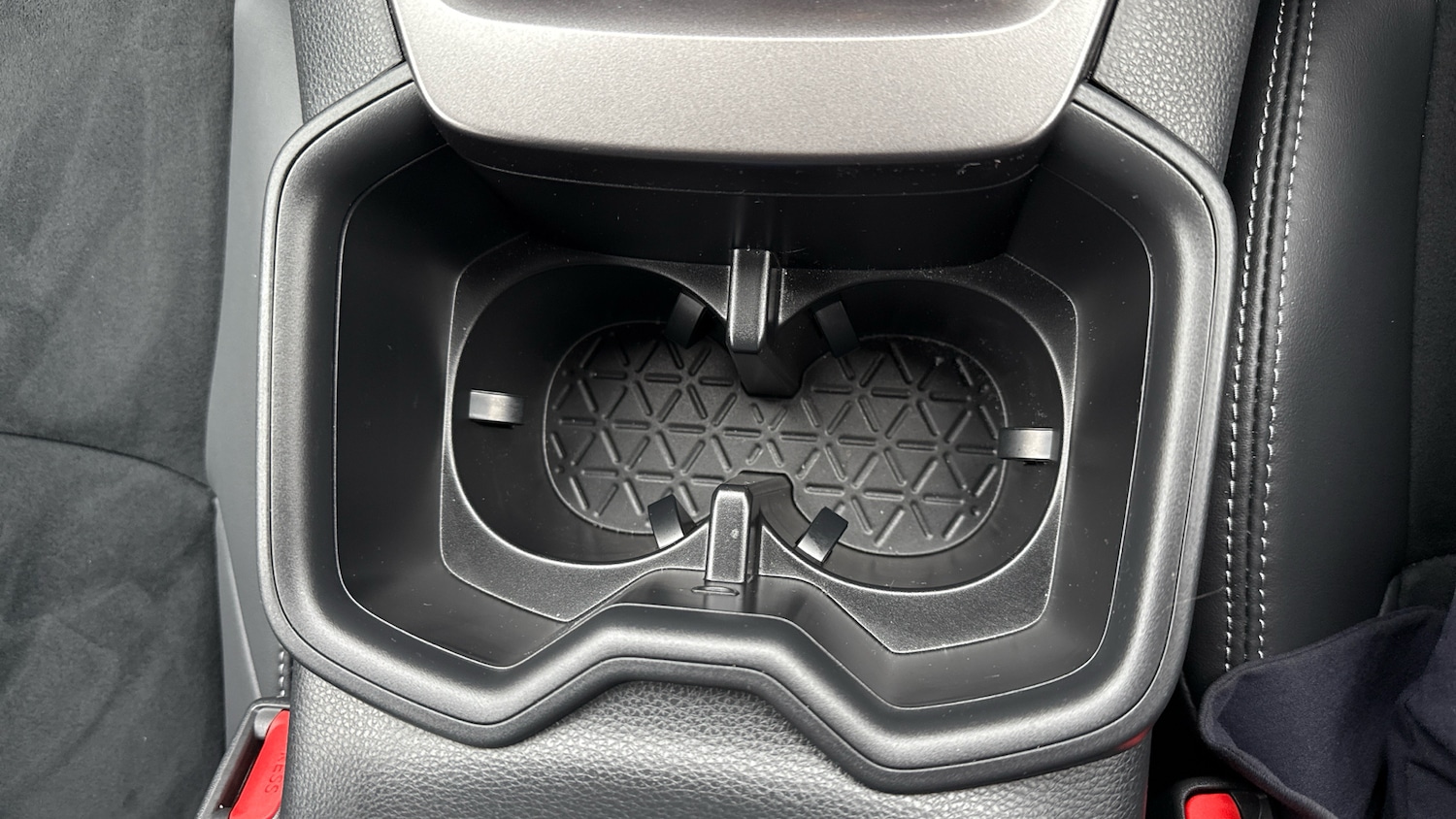 Used Toyota RAV4 2025 for sale - 76948185: Photo 29