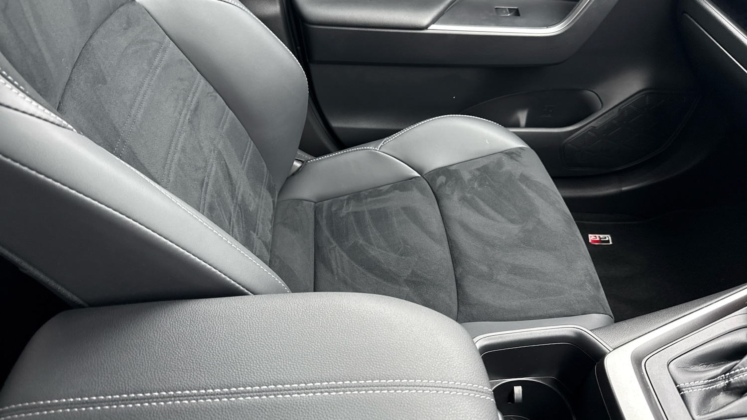 Used Toyota RAV4 2025 for sale - 76948185: Photo 32