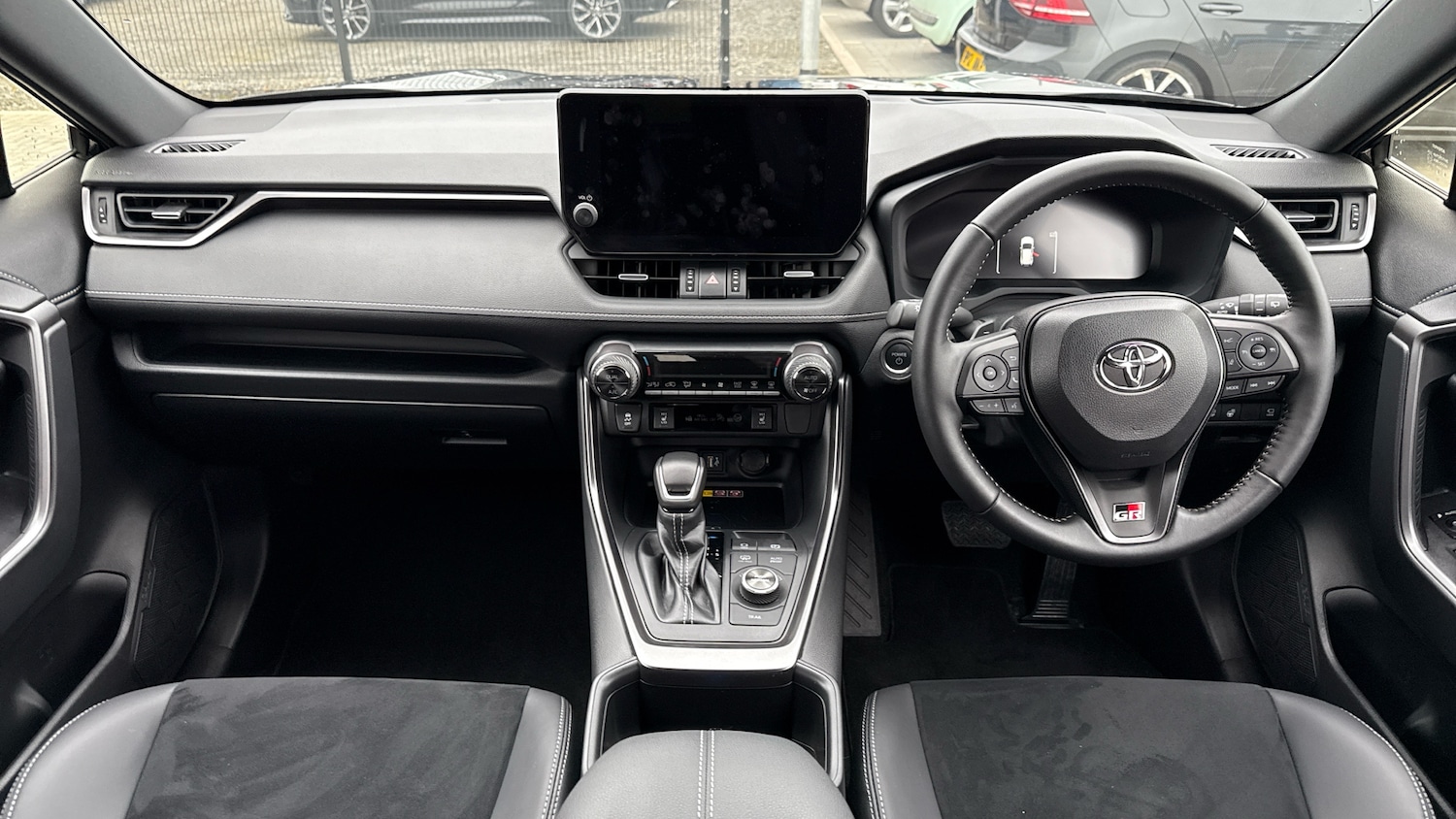 Used Toyota RAV4 2025 for sale - 76948185: Photo 5