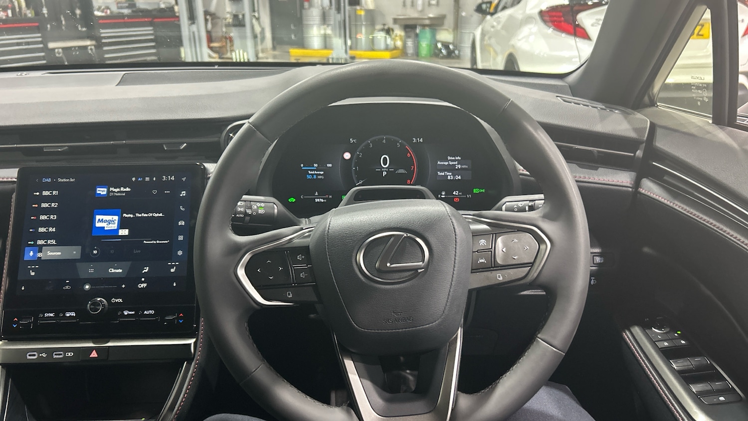 Used Lexus LBX 2024 for sale - 77492424: Photo 6