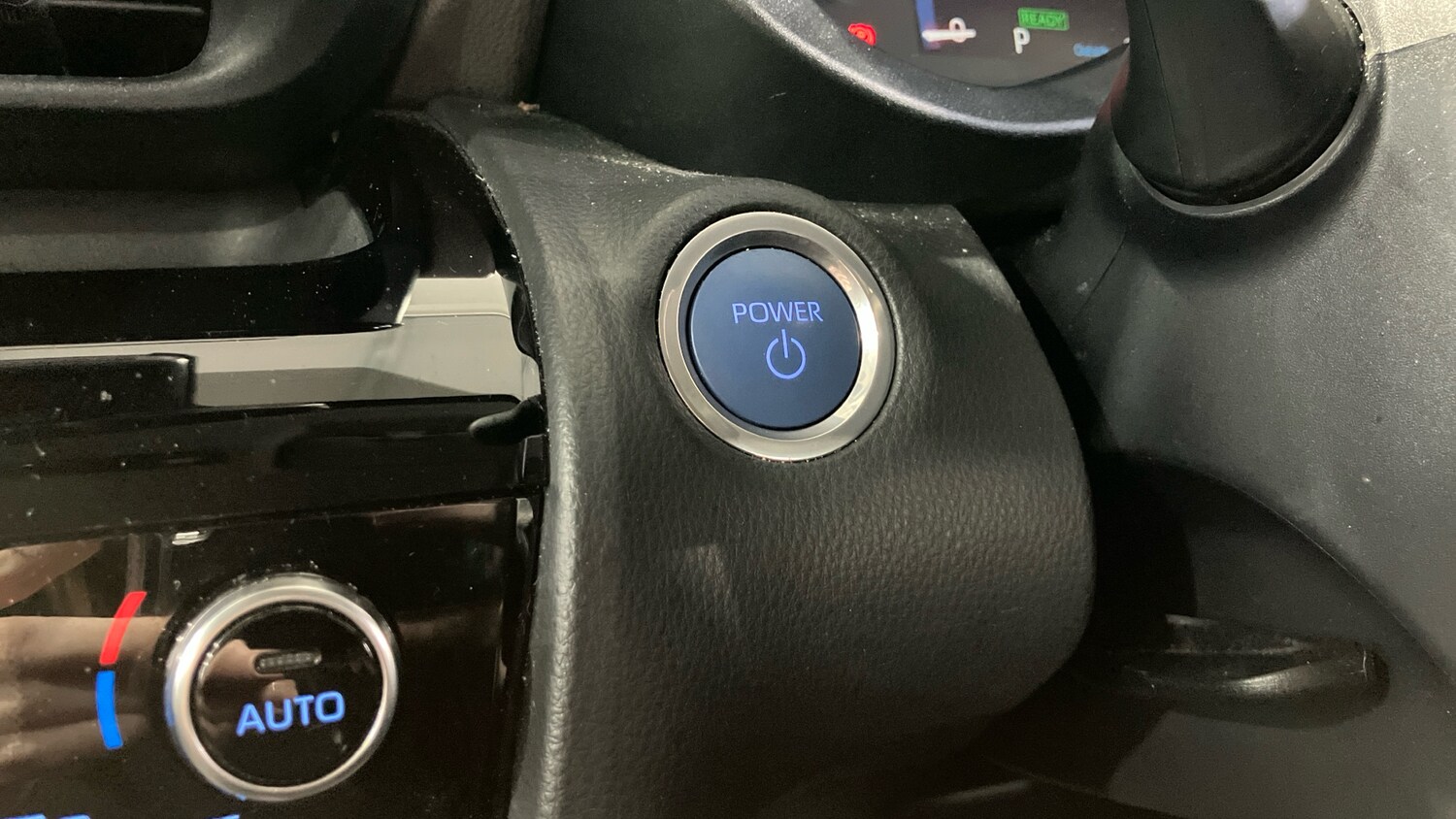 Used Toyota Yaris Cross 2024 for sale - 76374600: Photo 25