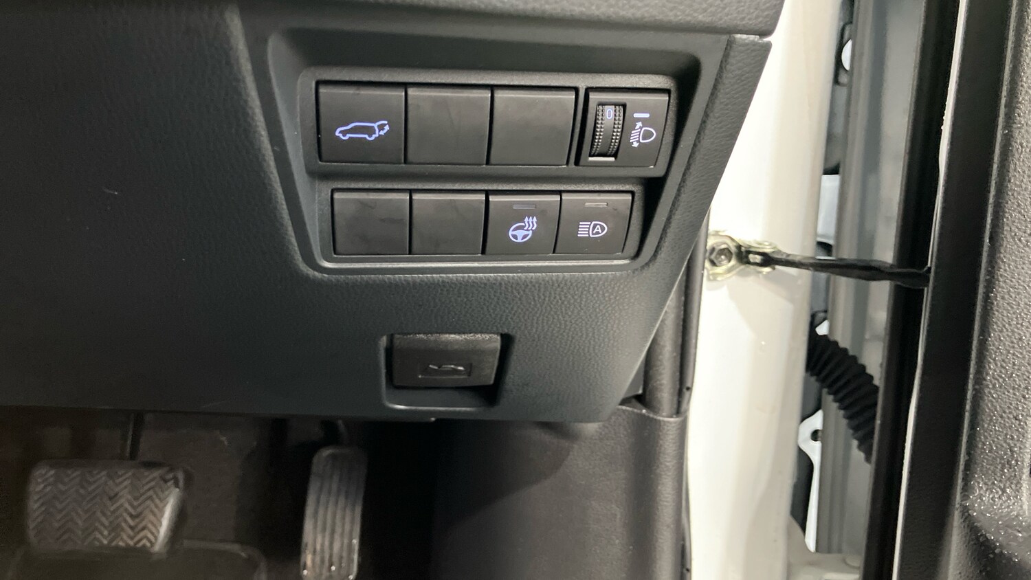 Used Toyota Yaris Cross 2024 for sale - 76374600: Photo 33