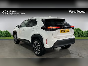 Used Toyota Yaris Cross 2024 for sale - 76374600: Photo