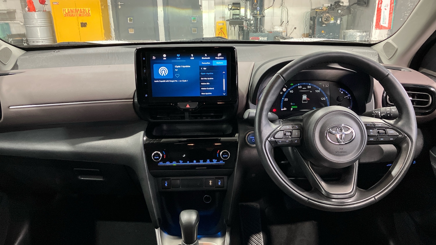 Used Toyota Yaris Cross 2024 for sale - 76374600: Photo 5