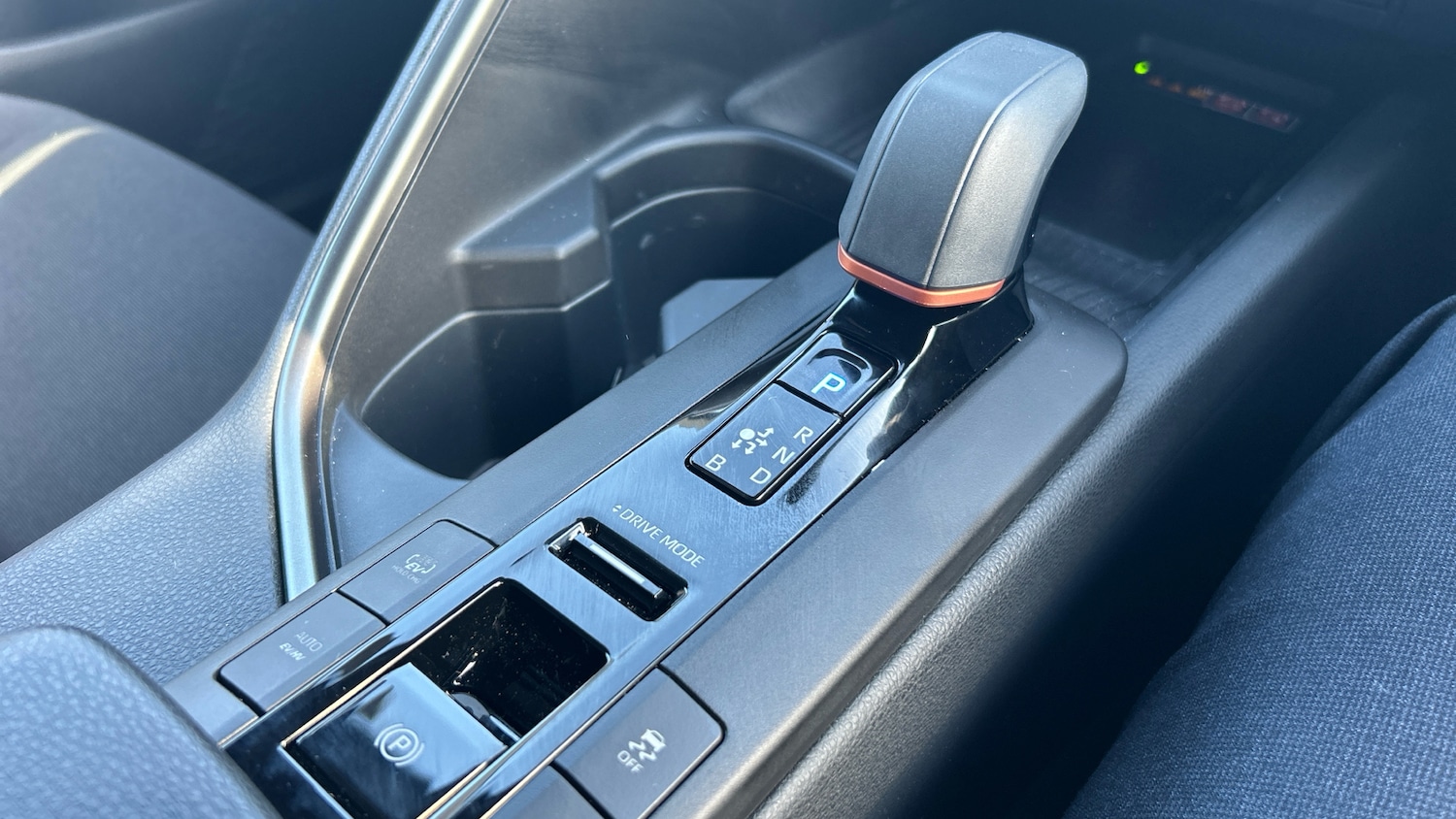 Used Toyota C-HR 2025 for sale - 77431561: Photo 28