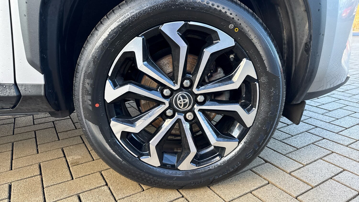 Used Toyota Yaris Cross 2023 for sale - 77730759: Photo 25