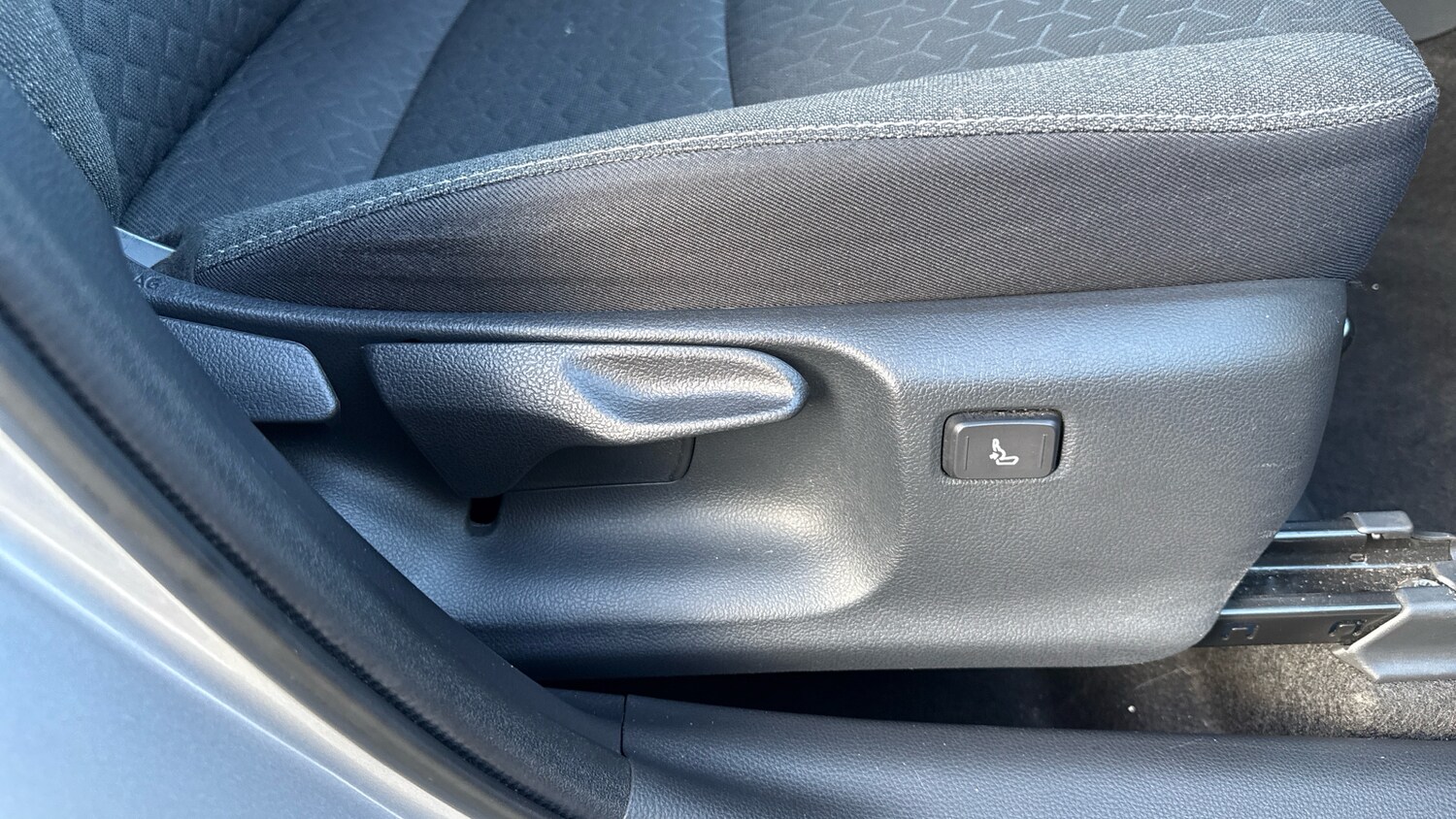 Used Toyota Yaris Cross 2023 for sale - 77730759: Photo 26