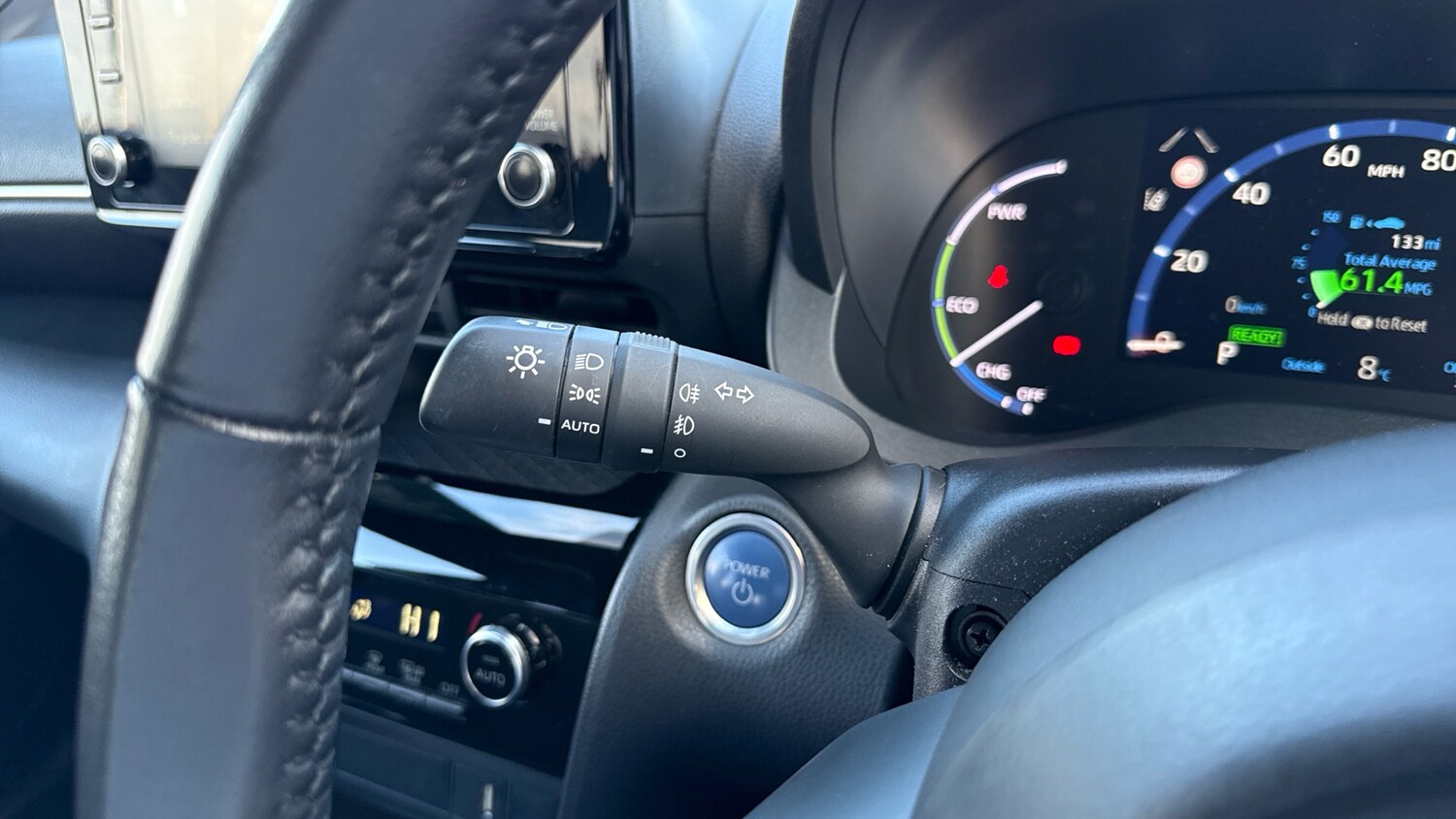 Used Toyota Yaris Cross 2023 for sale - 77730759: Photo 32