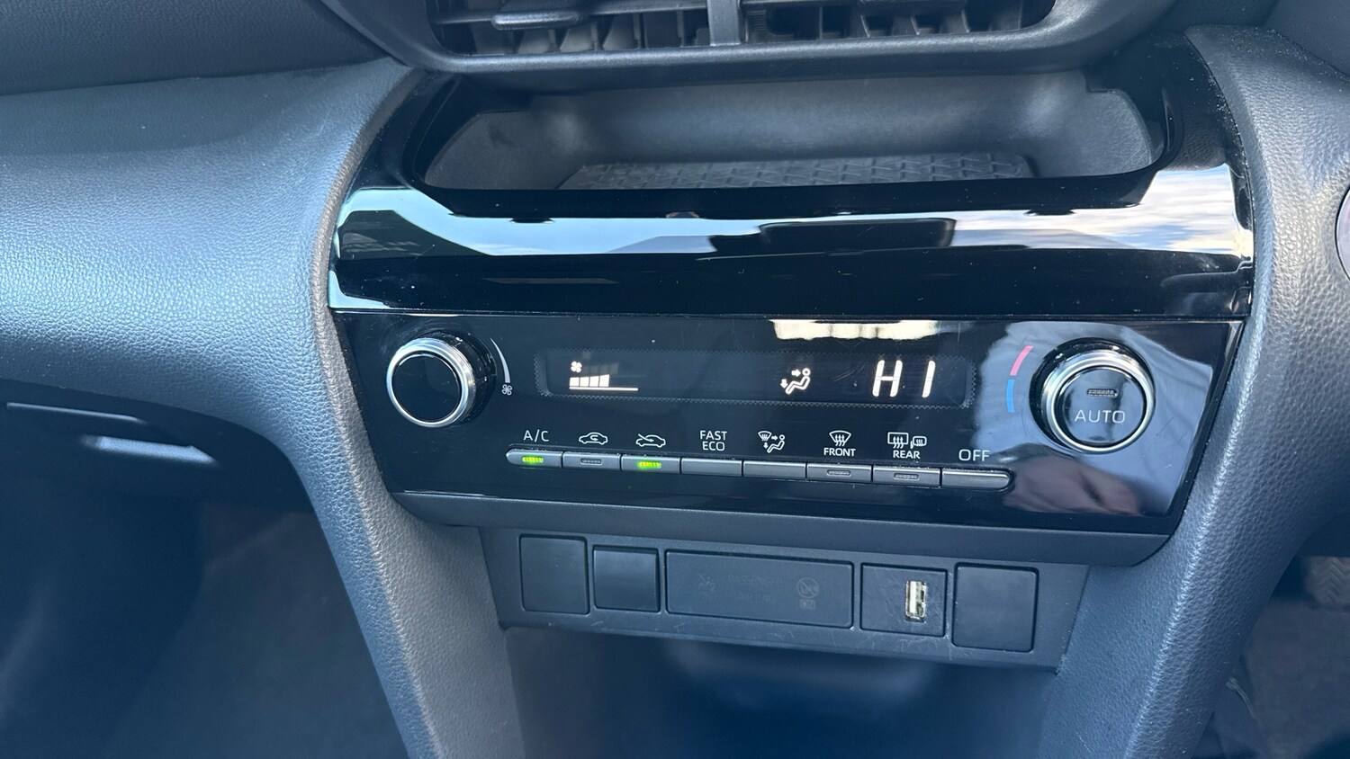 Used Toyota Yaris Cross 2023 for sale - 77730759: Photo 33