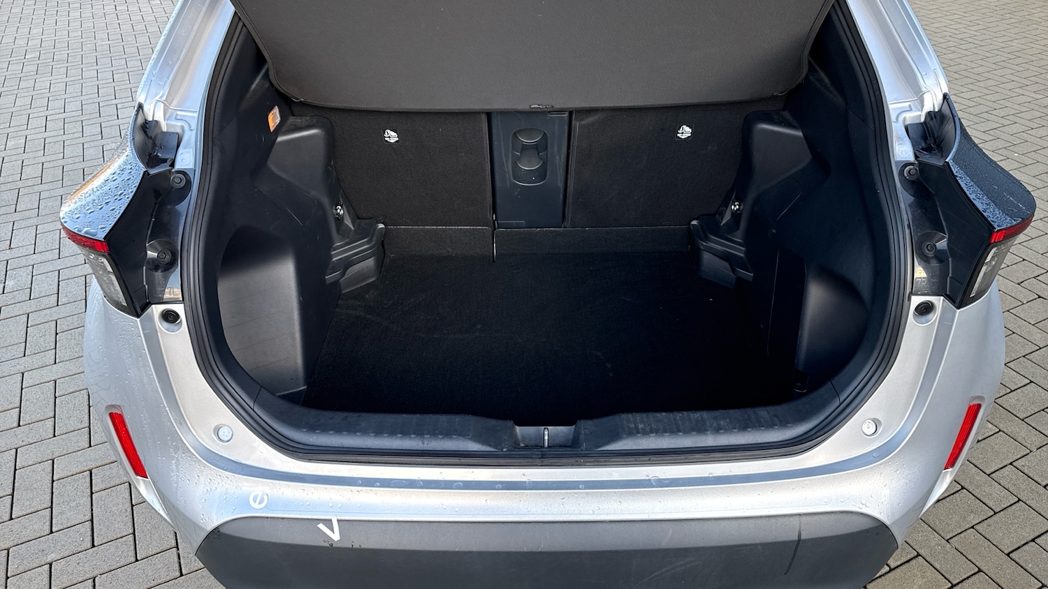 Used Toyota Yaris Cross 2023 for sale - 77730759: Photo 4