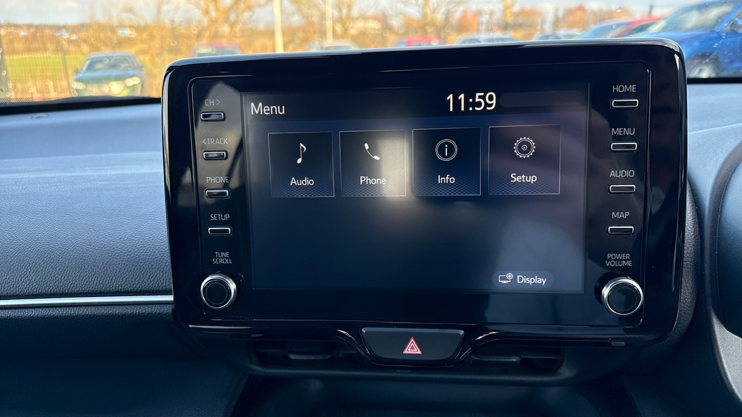 Used Toyota Yaris Cross 2023 for sale - 77730759: Photo 40