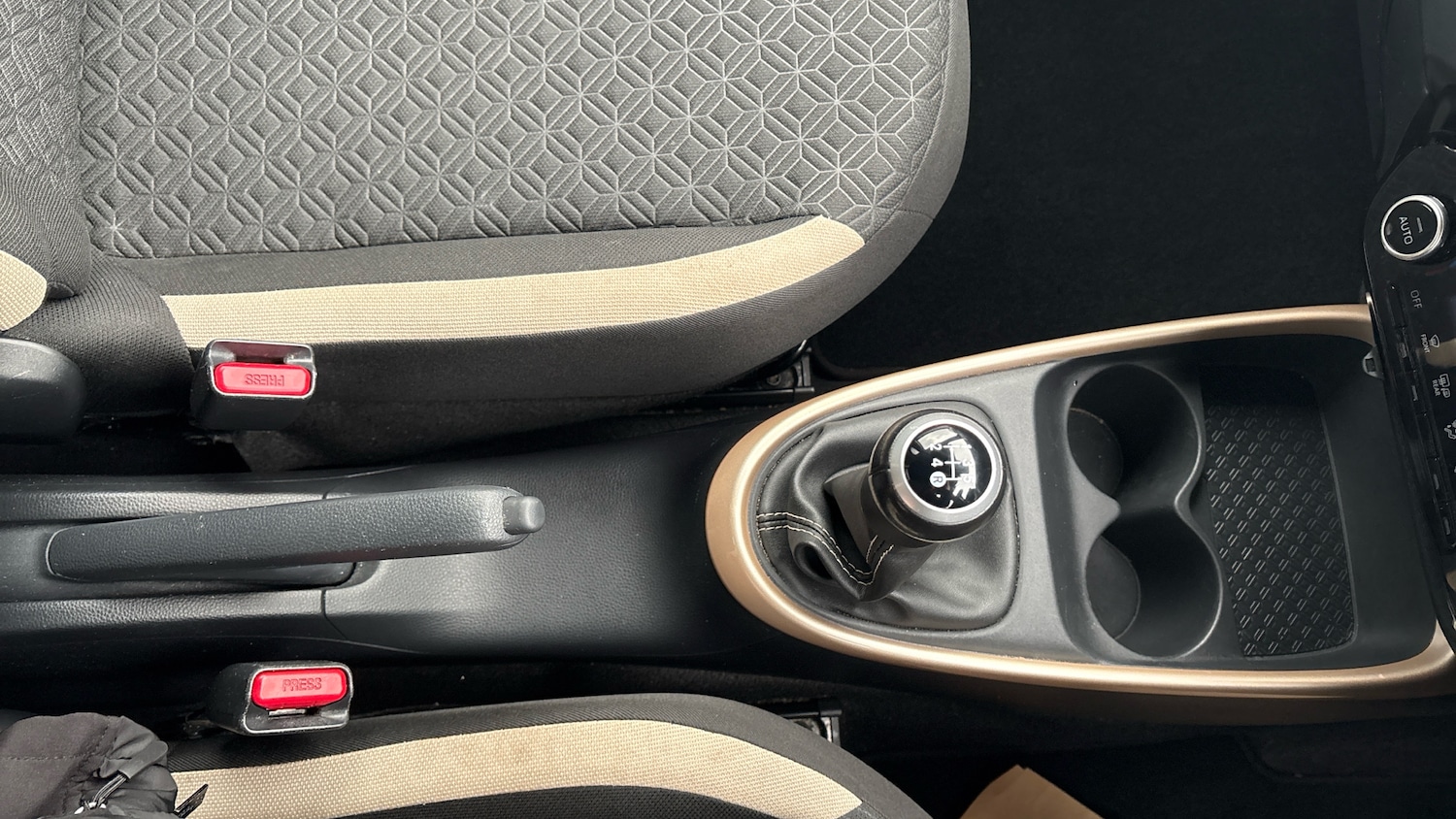 Used Toyota Aygo X 2023 for sale - 76625629: Photo 30