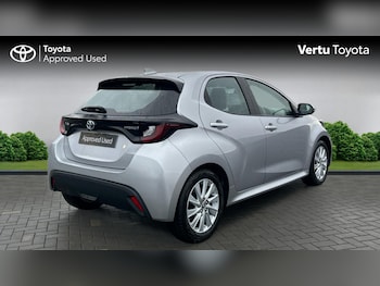 Used Toyota Yaris 2021 for sale - 77906260: Photo