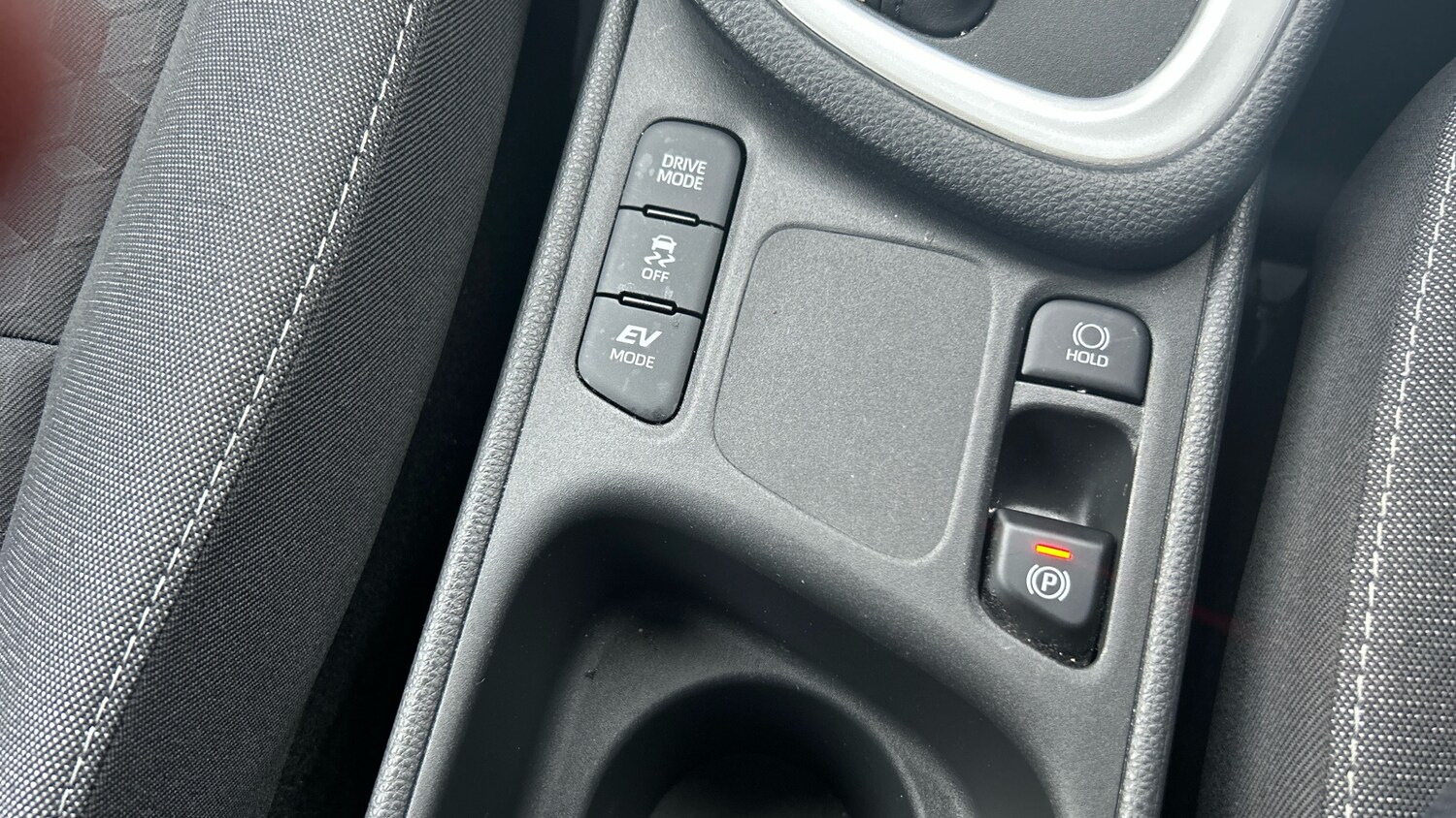 Used Toyota Yaris 2021 for sale - 77906260: Photo 34