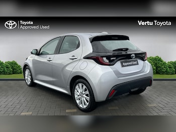 Used Toyota Yaris 2021 for sale - 77906260: Photo