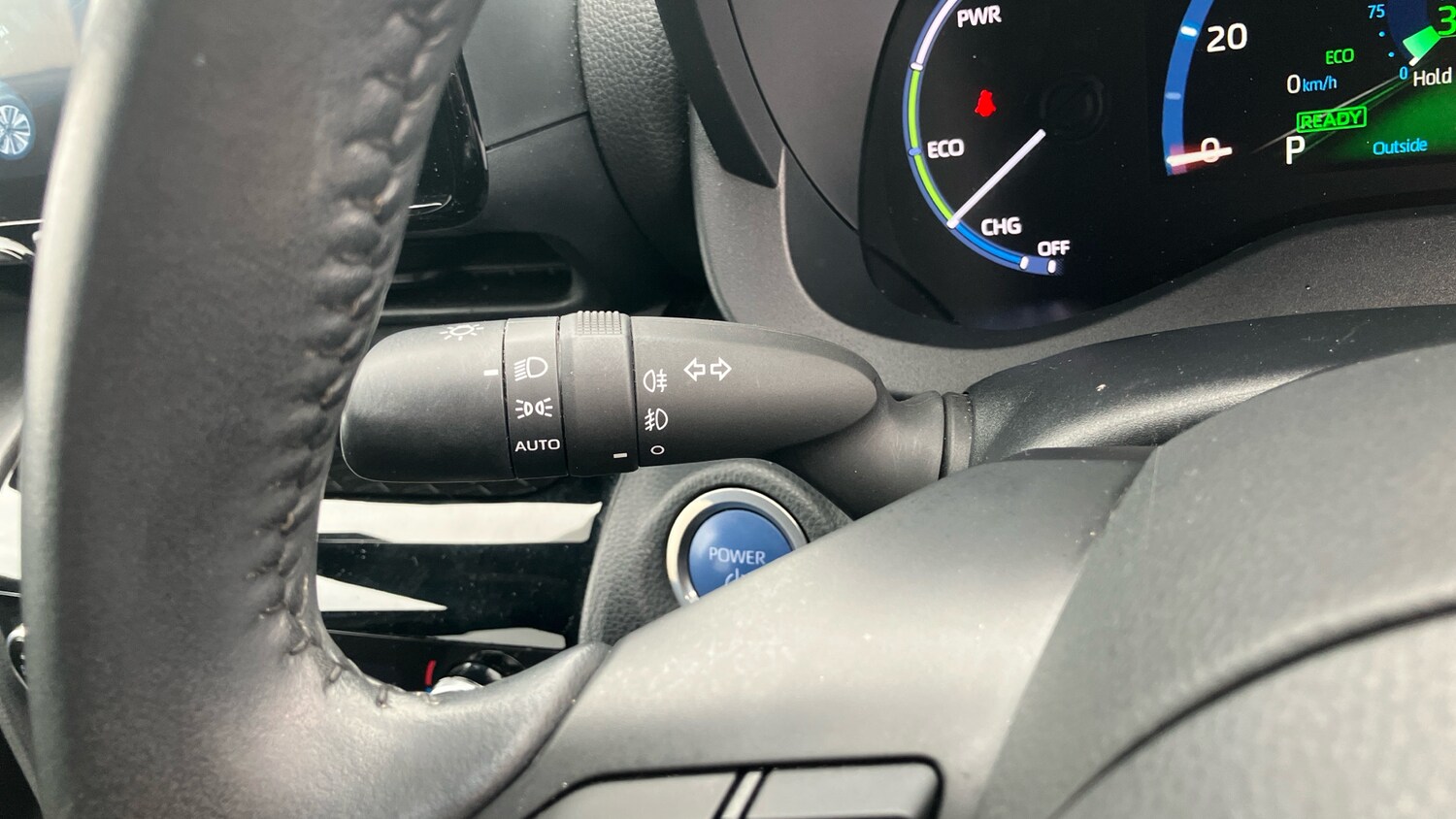 Used Toyota Yaris Cross 2022 for sale - 76252591: Photo 31