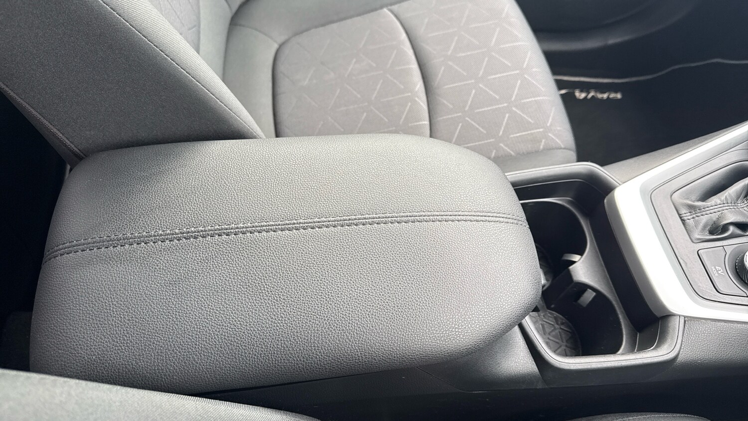 Used Toyota RAV4 2019 for sale - 78027076: Photo 22