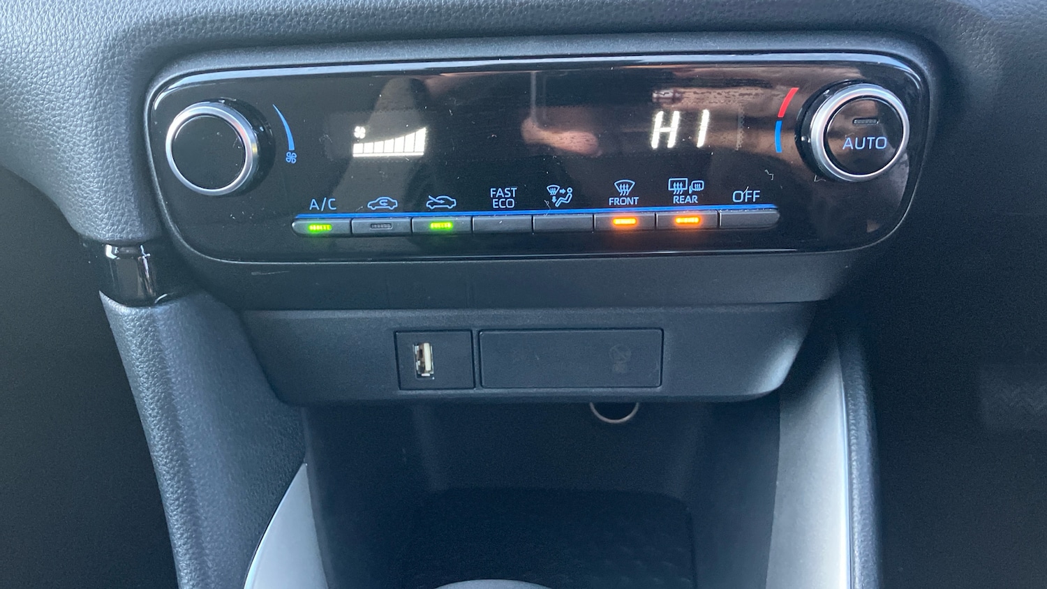 Used Toyota Yaris 2020 for sale - 76787041: Photo 26