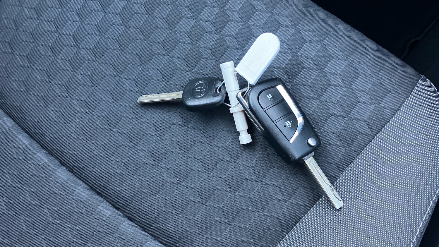 Used Toyota Yaris 2020 for sale - 76787041: Photo 37