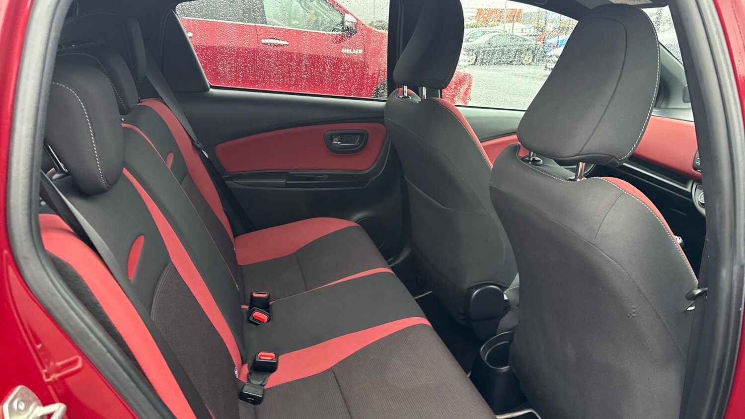 Used Toyota Yaris 2017 for sale - 77847615: Photo 12