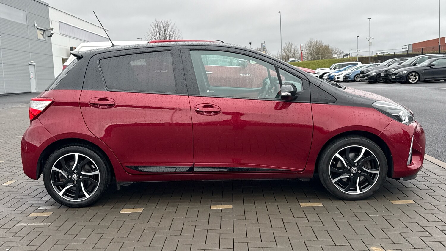 Used Toyota Yaris 2017 for sale - 77847615: Photo 16