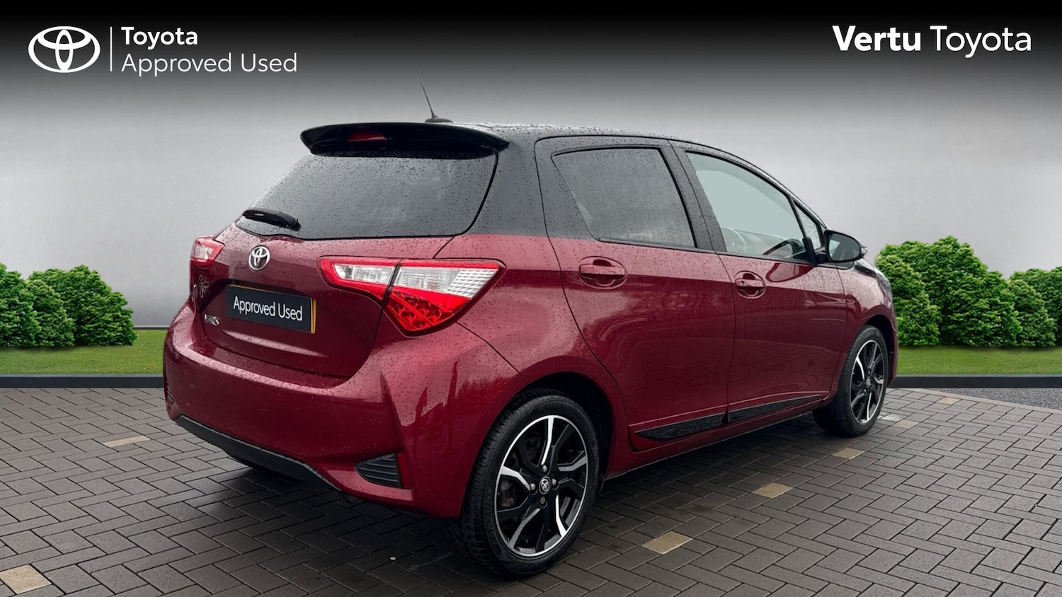 Used Toyota Yaris 2017 for sale - 77847615: Photo 2