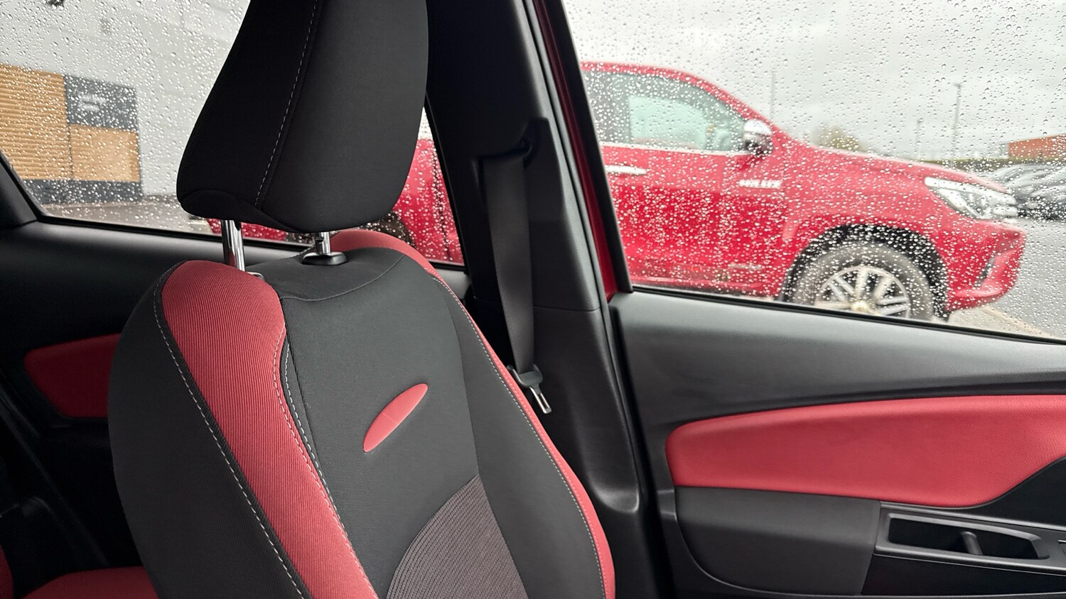 Used Toyota Yaris 2017 for sale - 77847615: Photo 20