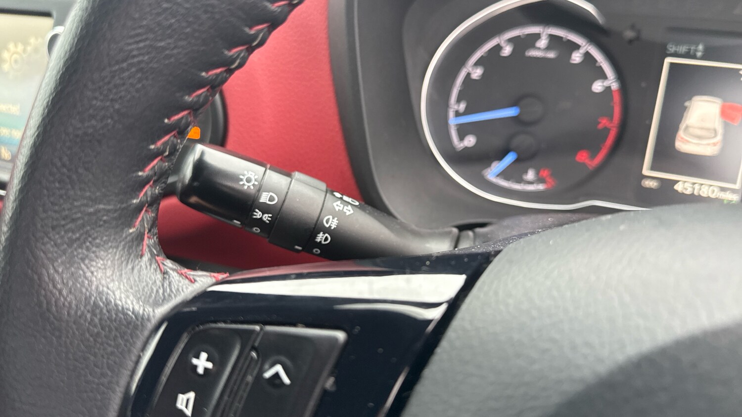 Used Toyota Yaris 2017 for sale - 77847615: Photo 30