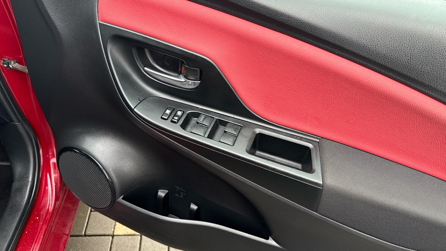 Used Toyota Yaris 2017 for sale - 77847615: Photo 36