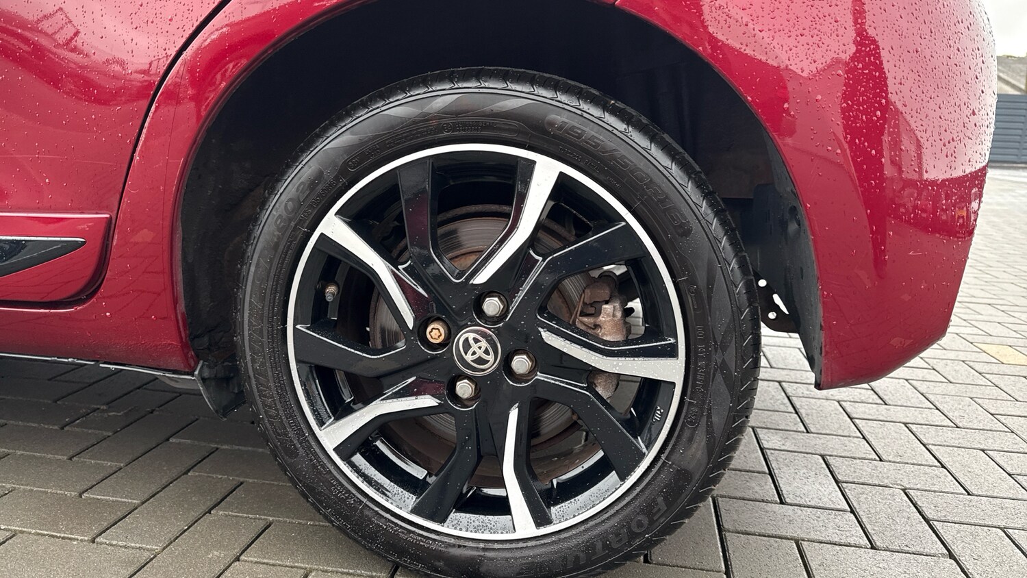 Used Toyota Yaris 2017 for sale - 77847615: Photo 40