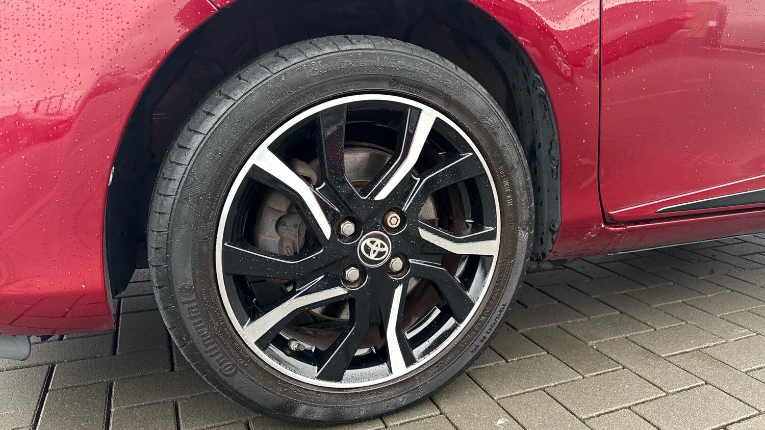 Used Toyota Yaris 2017 for sale - 77847615: Photo 43