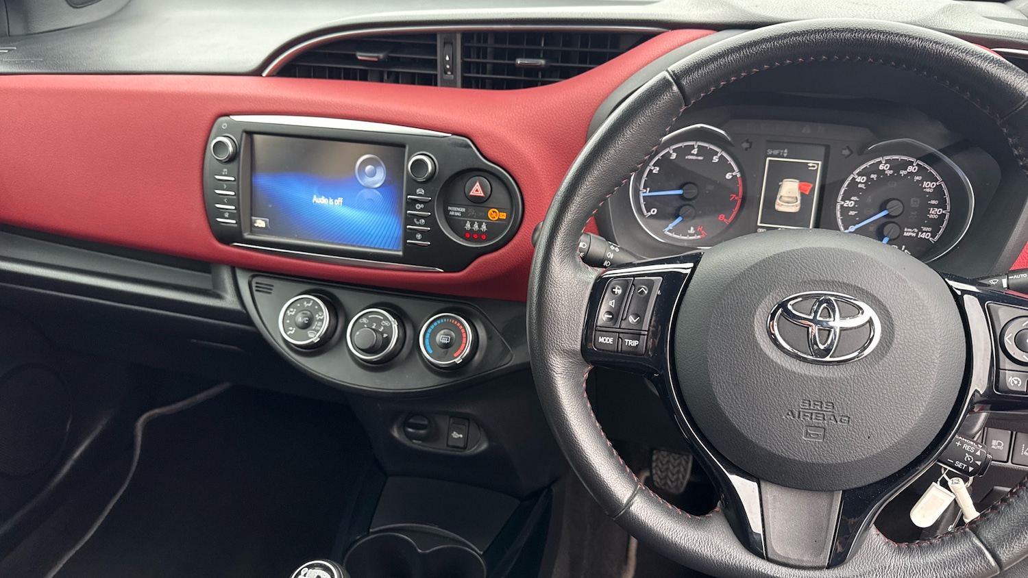 Used Toyota Yaris 2017 for sale - 77847615: Photo 5