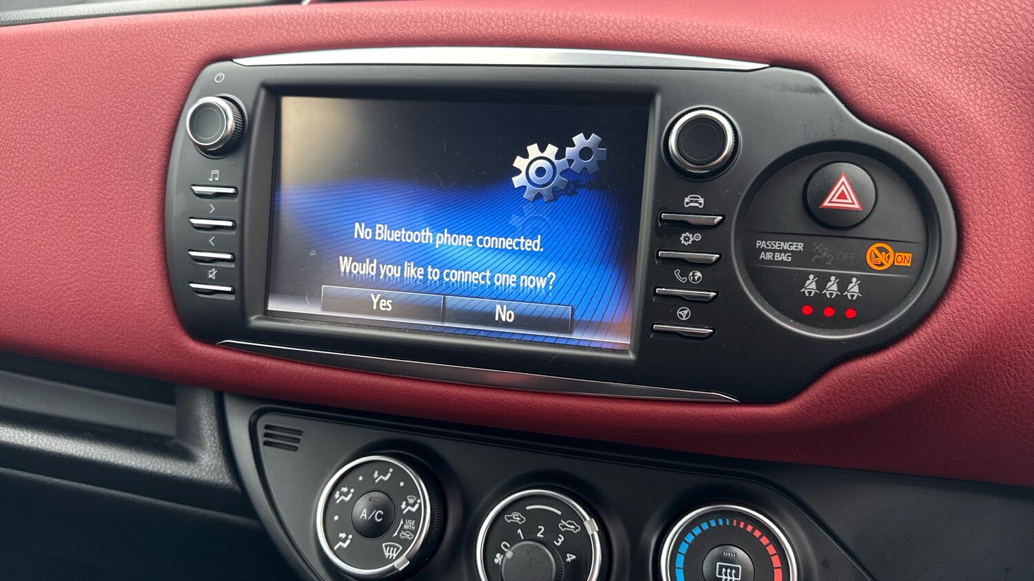 Used Toyota Yaris 2017 for sale - 77847615: Photo 7