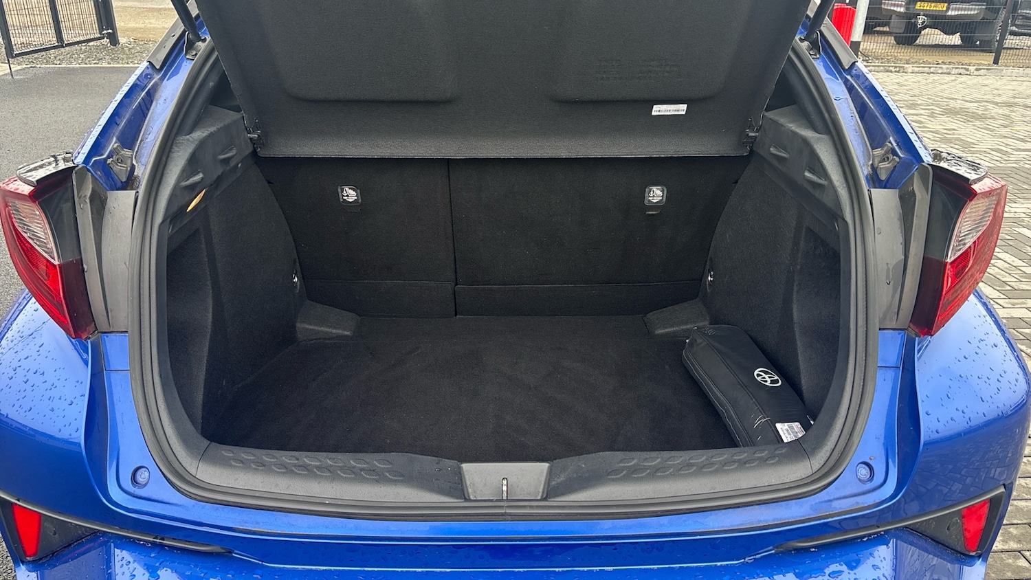 Used Toyota C-HR 2020 for sale - 76159870: Photo 14