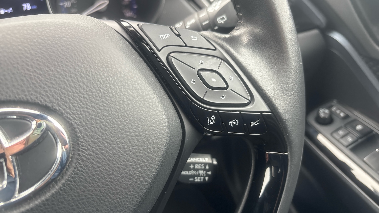 Used Toyota C-HR 2020 for sale - 76159870: Photo 35