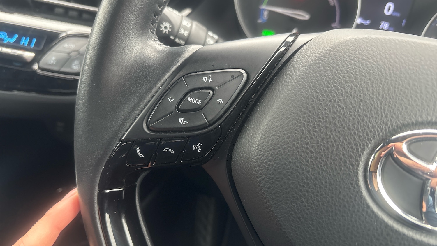 Used Toyota C-HR 2020 for sale - 76159870: Photo 36