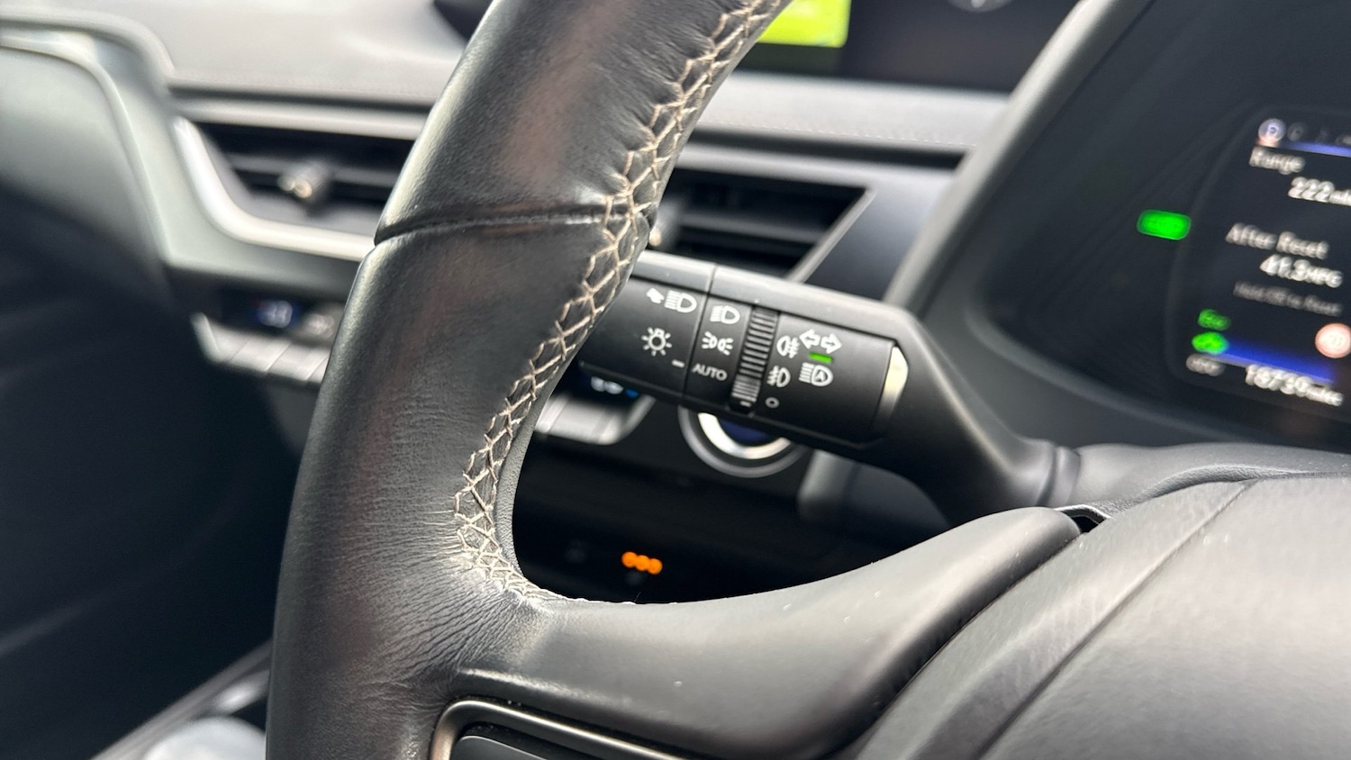 Used Lexus UX 2021 for sale - 77071370: Photo 32